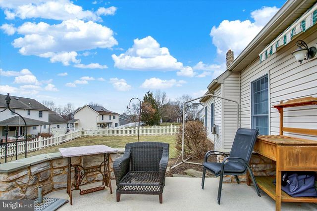 216 FOX GROVE PL, Hummelstown, PA 17036