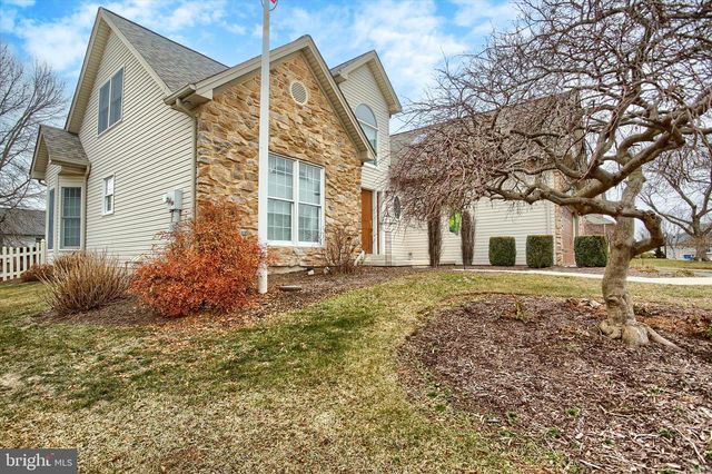 216 FOX GROVE PL, Hummelstown, PA 17036