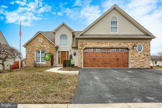 216 FOX GROVE PL, Hummelstown, PA 17036