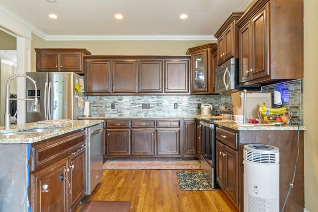 1021 Brokencreek Ln, Murfreesboro, TN 37129