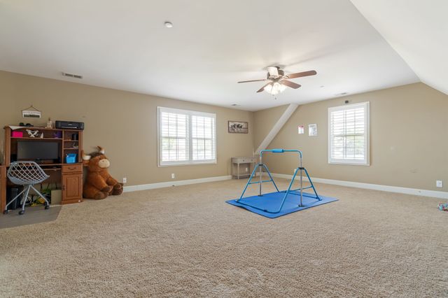 1021 Brokencreek Ln, Murfreesboro, TN 37129