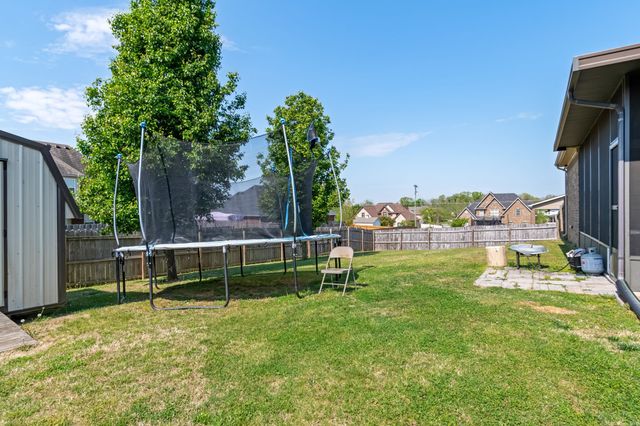 1021 Brokencreek Ln, Murfreesboro, TN 37129