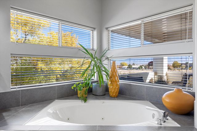 3545 Newcastle Drive SE, Rio Rancho, NM 87124