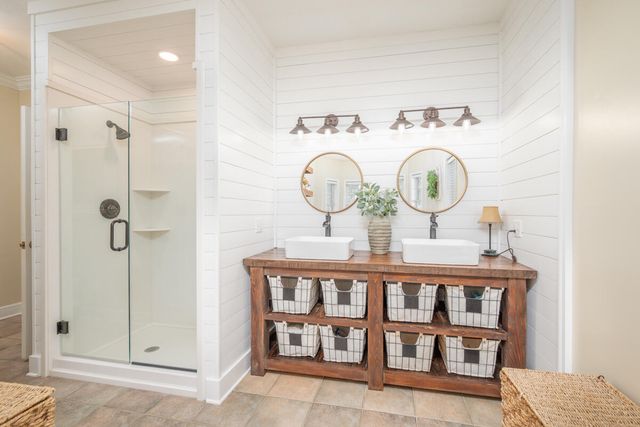 1814 Old Highway 24, Hattiesburg, MS 39402