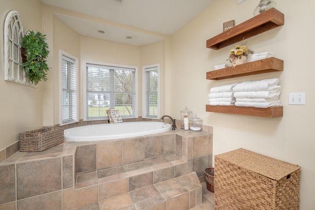 1814 Old Highway 24, Hattiesburg, MS 39402