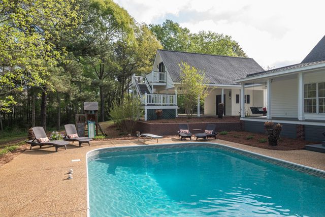 1814 Old Highway 24, Hattiesburg, MS 39402