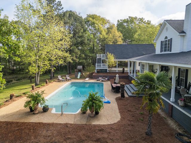 1814 Old Highway 24, Hattiesburg, MS 39402