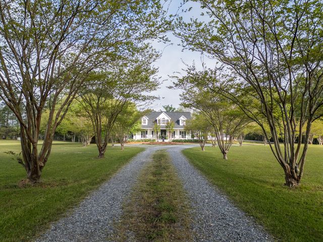 1814 Old Highway 24, Hattiesburg, MS 39402