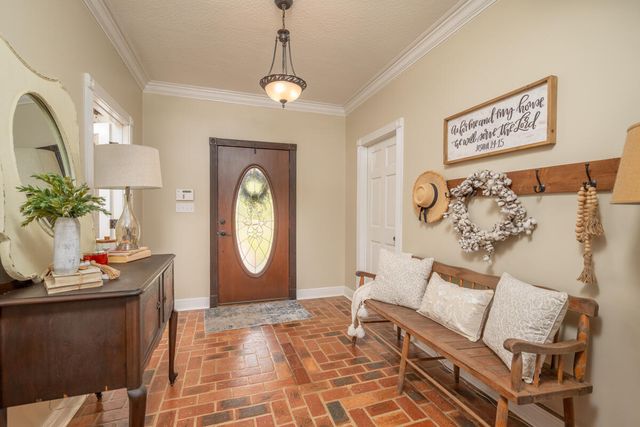 1814 Old Highway 24, Hattiesburg, MS 39402