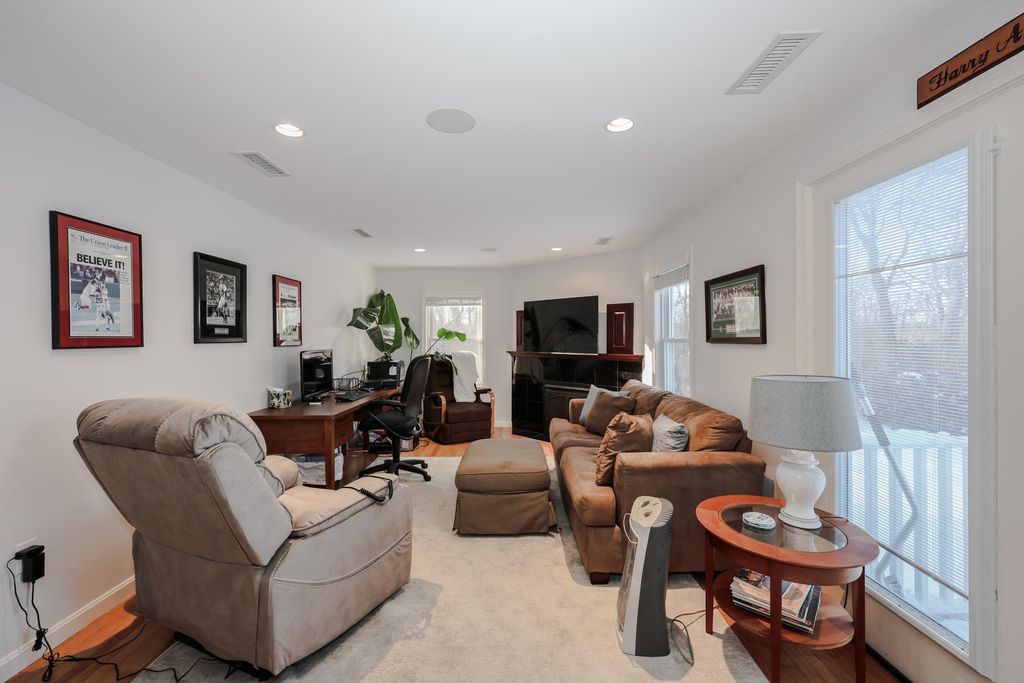 Image 25 of property listing at 92 Kings Highway, Hampton, NH 03842