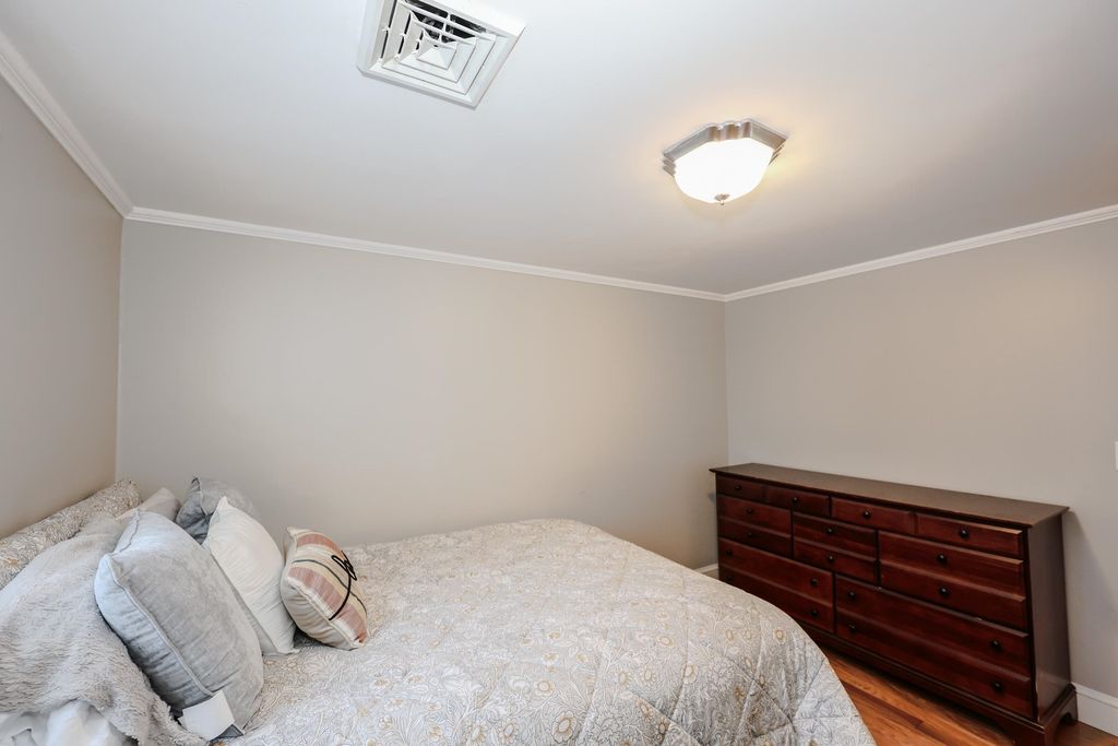 Image 36 of property listing at 92 Kings Highway, Hampton, NH 03842