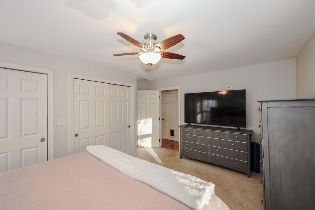 Image 42 of property listing at 92 Kings Highway, Hampton, NH 03842