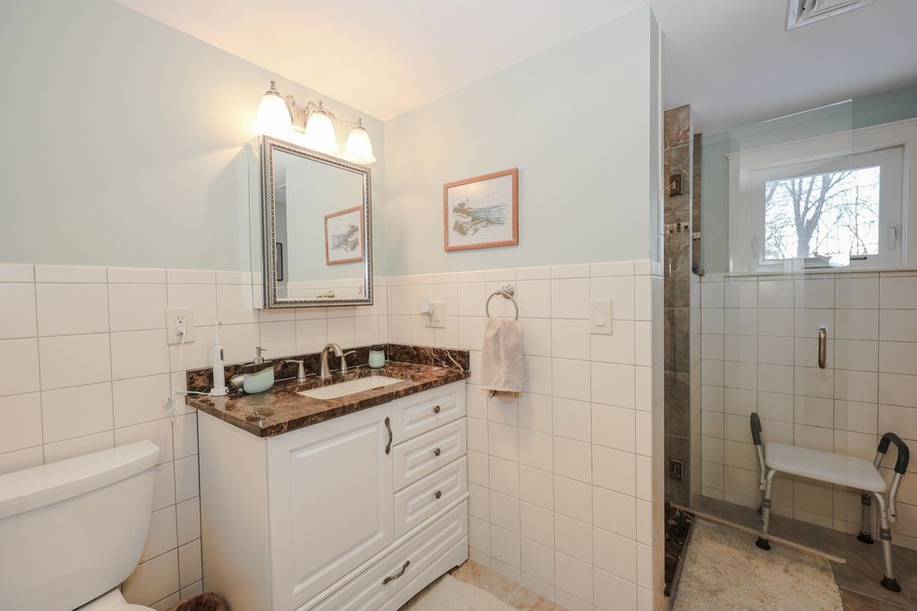 Image 52 of property listing at 92 Kings Highway, Hampton, NH 03842