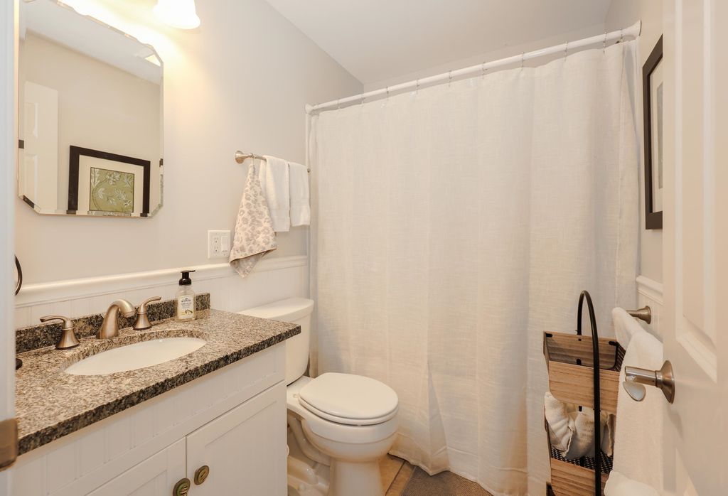 Image 54 of property listing at 92 Kings Highway, Hampton, NH 03842