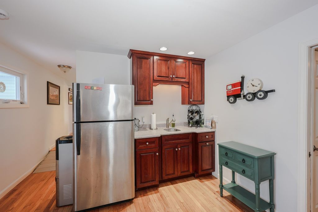 Image 56 of property listing at 92 Kings Highway, Hampton, NH 03842
