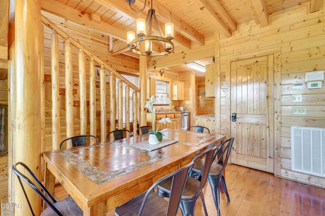 2867 White Oak Ridge Lane, Sevierville, TN 37862