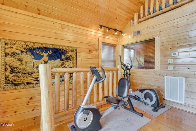 2867 White Oak Ridge Lane, Sevierville, TN 37862