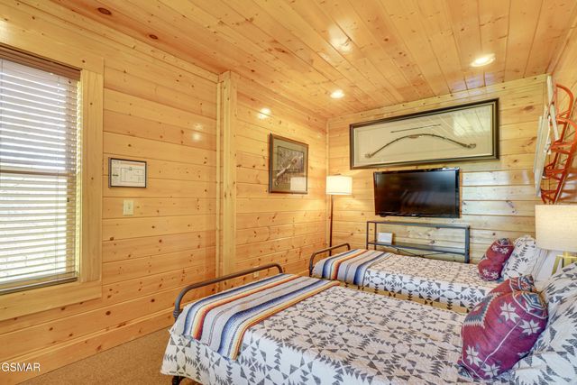 2867 White Oak Ridge Lane, Sevierville, TN 37862