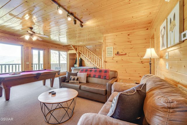 2867 White Oak Ridge Lane, Sevierville, TN 37862