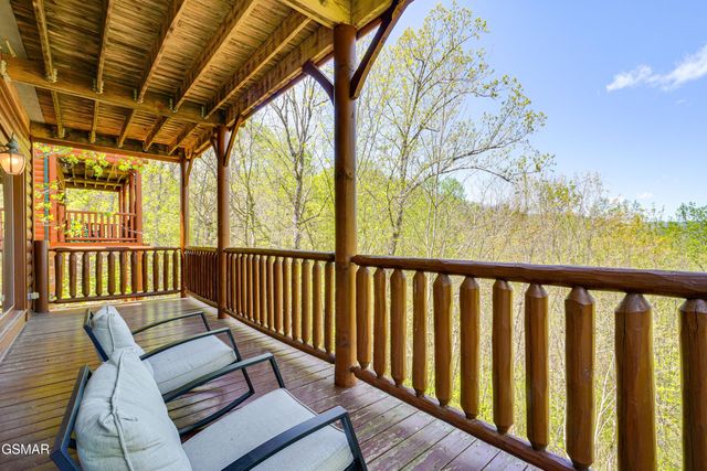 2867 White Oak Ridge Lane, Sevierville, TN 37862