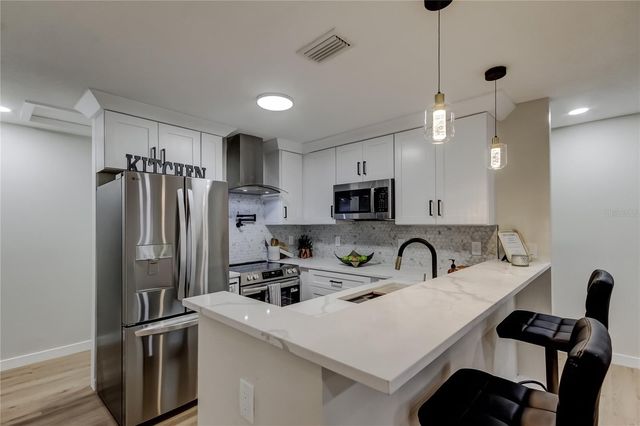 2109 W GRACE STREET, Tampa, FL 33607