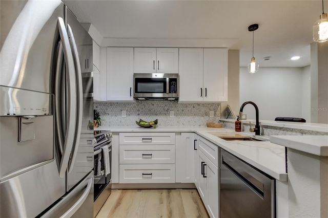 2109 W GRACE STREET, Tampa, FL 33607