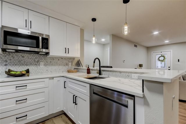 2109 W GRACE STREET, Tampa, FL 33607