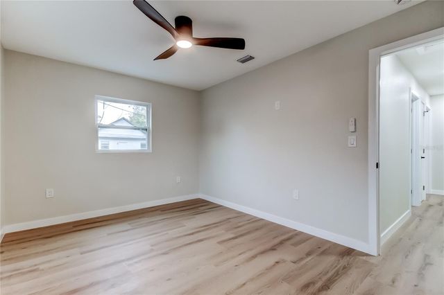 2109 W GRACE STREET, Tampa, FL 33607