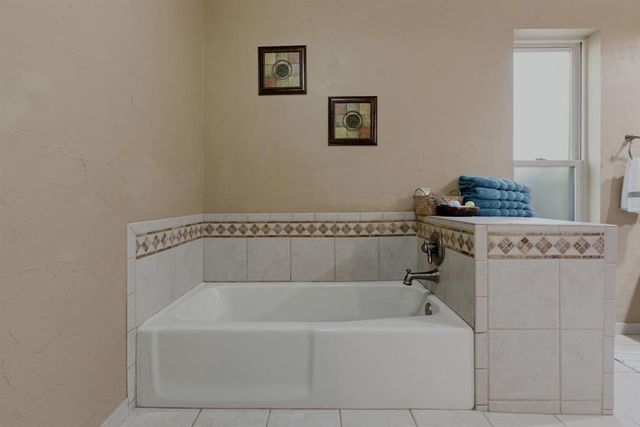 2148 Running Branch Road, Edmond, OK 73013