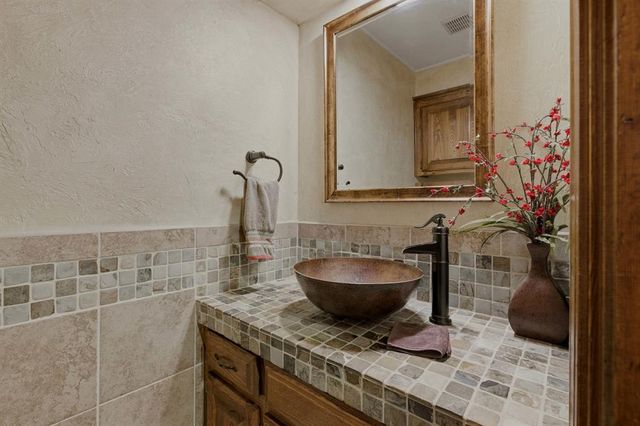 2148 Running Branch Road, Edmond, OK 73013