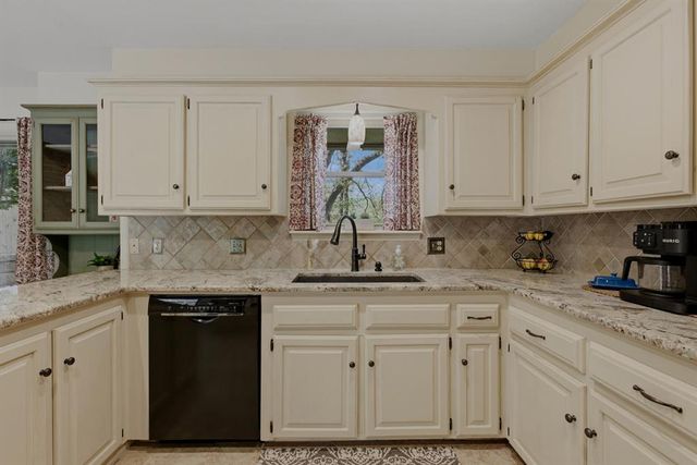2148 Running Branch Road, Edmond, OK 73013