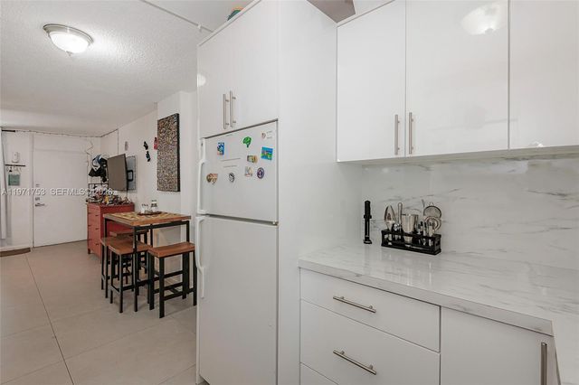 1732 Meridian Ave 203, Miami Beach, FL 33139