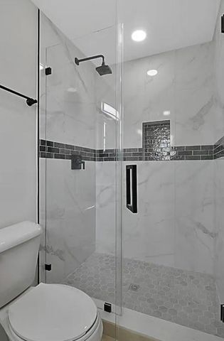 219 SE 13th Street, Deerfield Beach, FL 33441