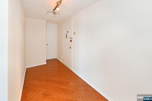 7004 Boulevard East 31A, Guttenberg, NJ 07093