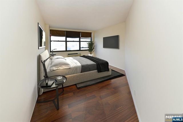 7004 Boulevard East 31A, Guttenberg, NJ 07093