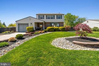 24 CASTOR CT, Blackwood, NJ 08012