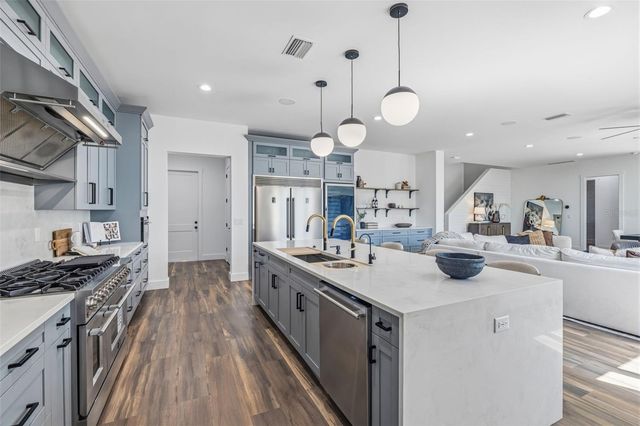 7501 S SHERRILL STREET, Tampa, FL 33616