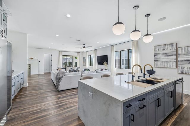 7501 S SHERRILL STREET, Tampa, FL 33616