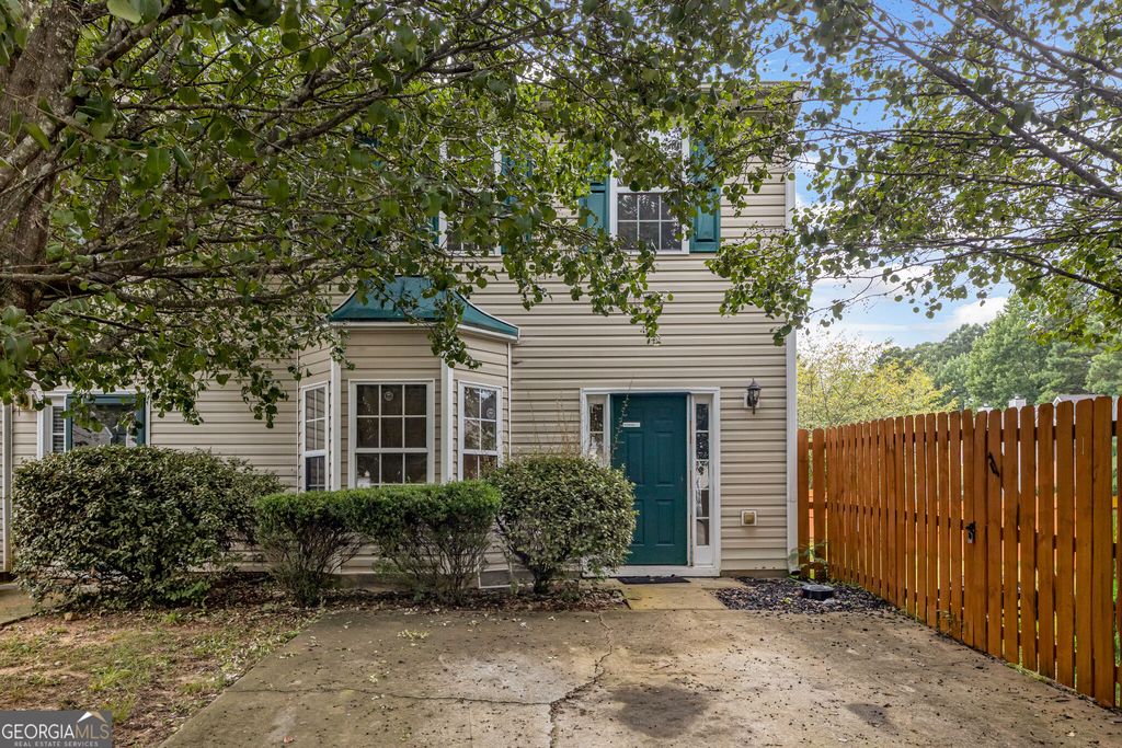 5475 Hampton Court, South Fulton, GA 30349
