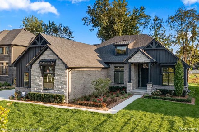 11812 Encore Drive, Utica, MI 48315