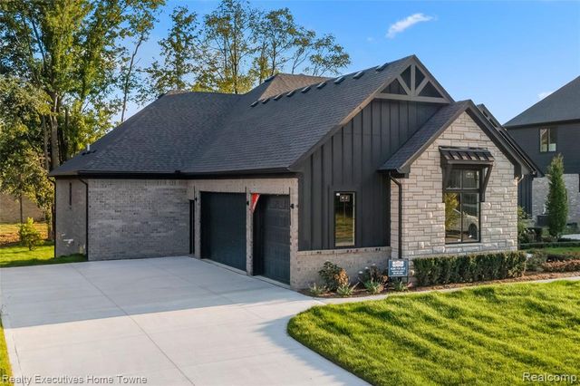 11812 Encore Drive, Utica, MI 48315