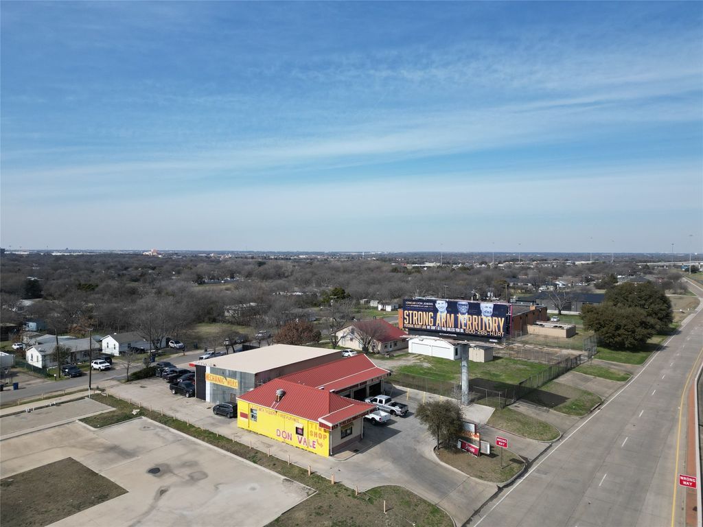 9415 S R L Thornton Freeway, Dallas, TX 75232