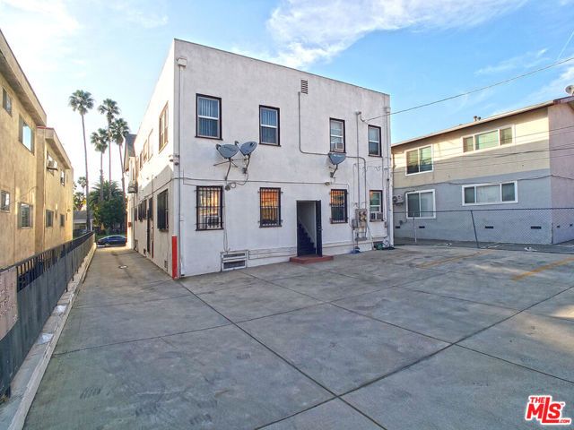 336 S Wilton Place 338, Los Angeles, CA 90020