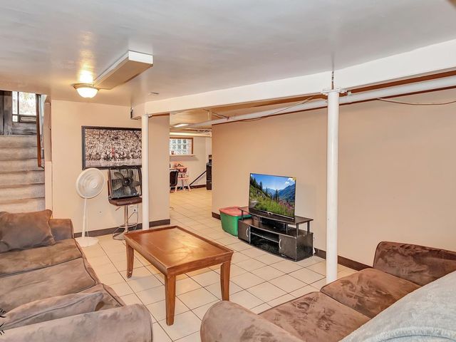 9534 S Bishop Street, Chicago, IL 60643