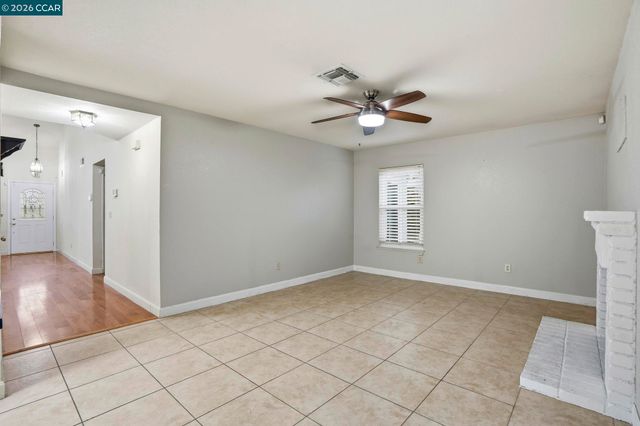 4512 Deer Ridge Way, Antioch, CA 94531