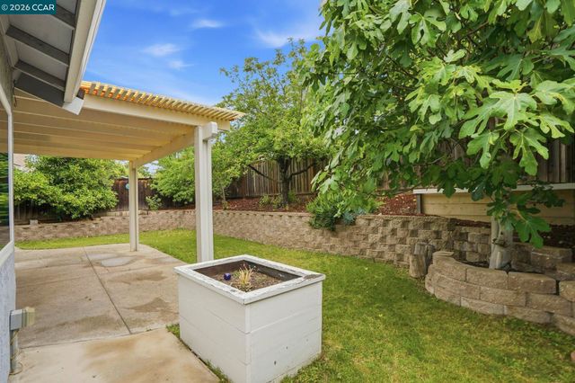 4512 Deer Ridge Way, Antioch, CA 94531