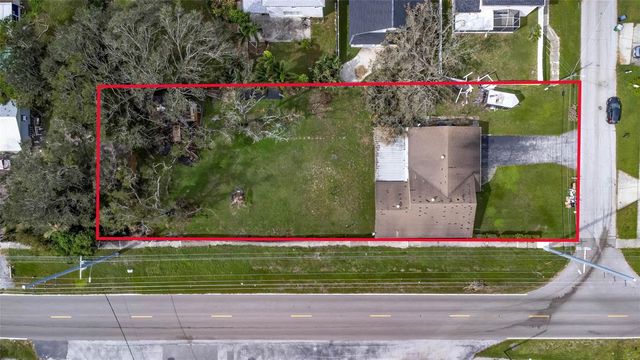 4402 W LANCASTER STREET, Tampa, FL 33616