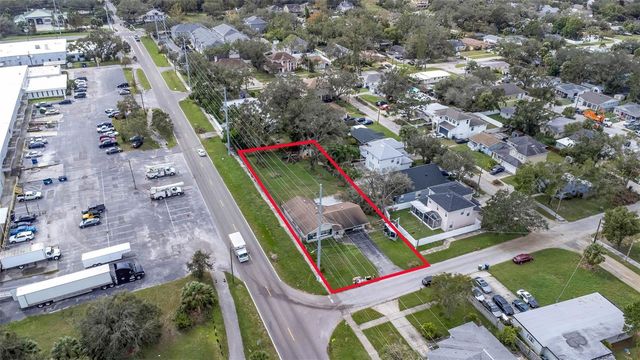 4402 W LANCASTER STREET, Tampa, FL 33616