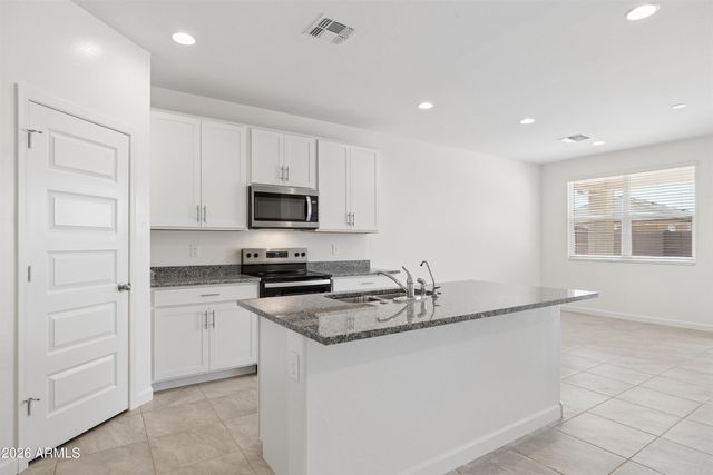 35624 N Gamble Lane, San Tan Valley, AZ 85140