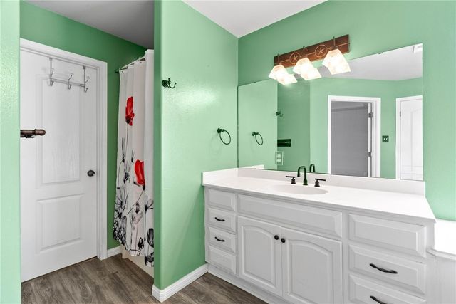 4042 River Walk Dr, Corpus Christi, TX 78410